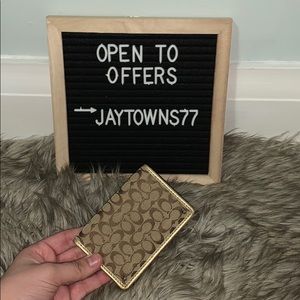 Gold & C pattern coach cardholder